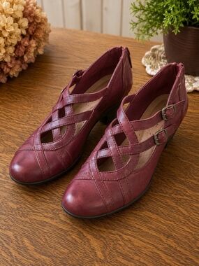 Rockport Cobb Hill Burgundy Leather Mary Jane Heels 8